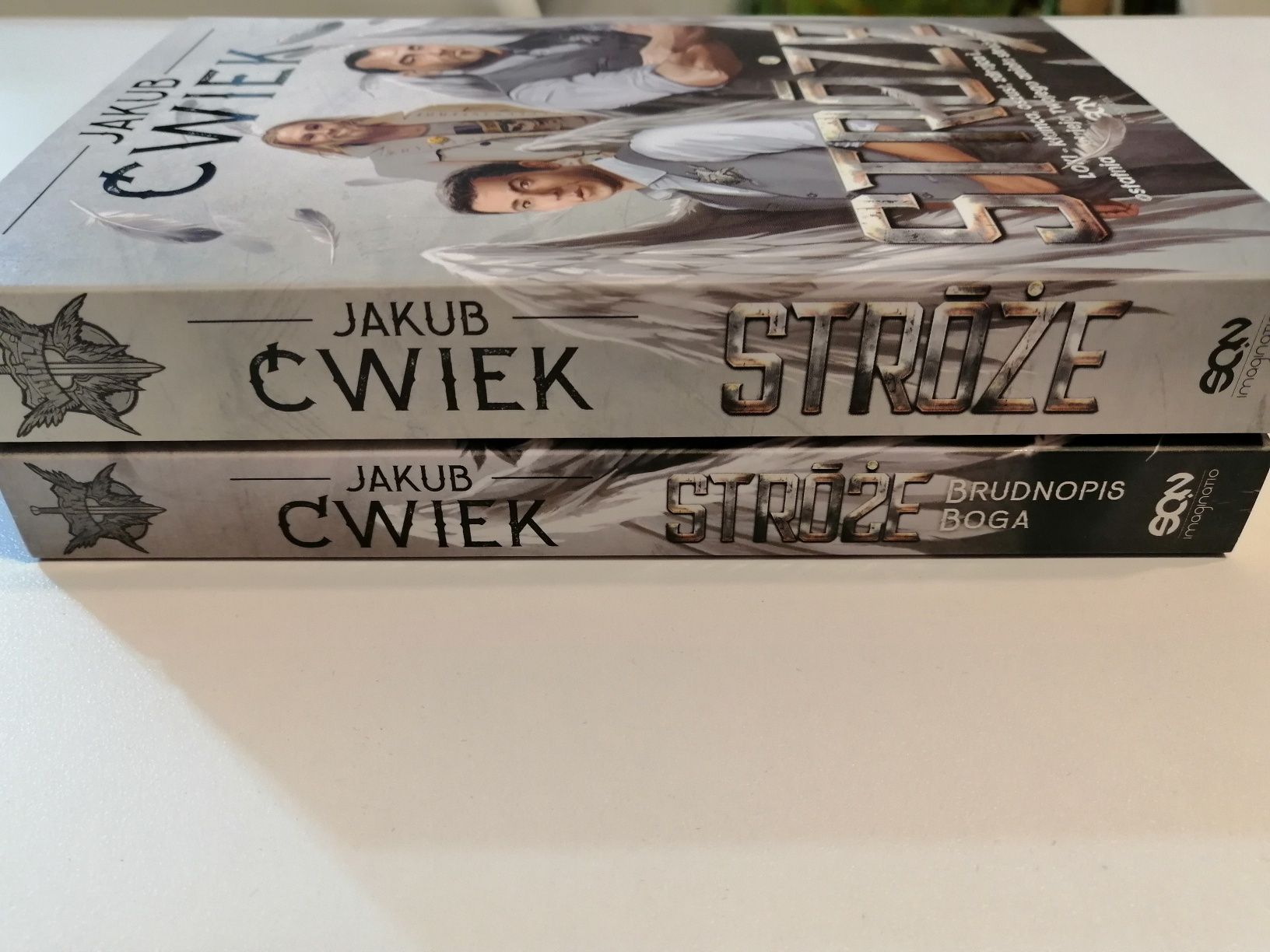 Jakub Ćwiek "Stróże" i "Stróże brudnopis Boga"