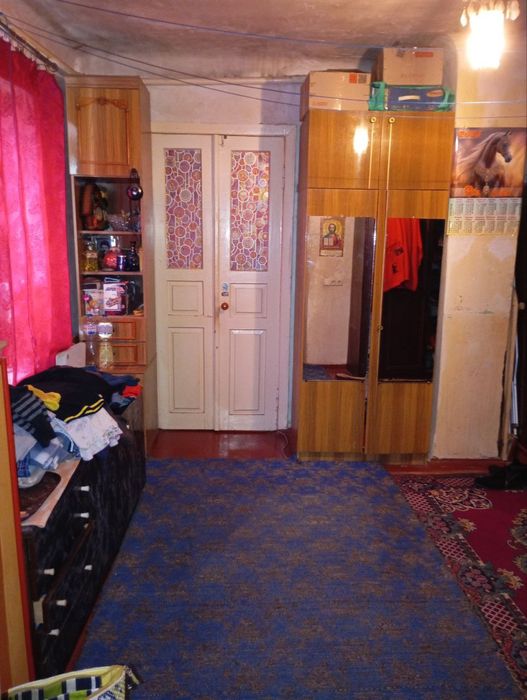 Продам півбудинку по вул Перемоги