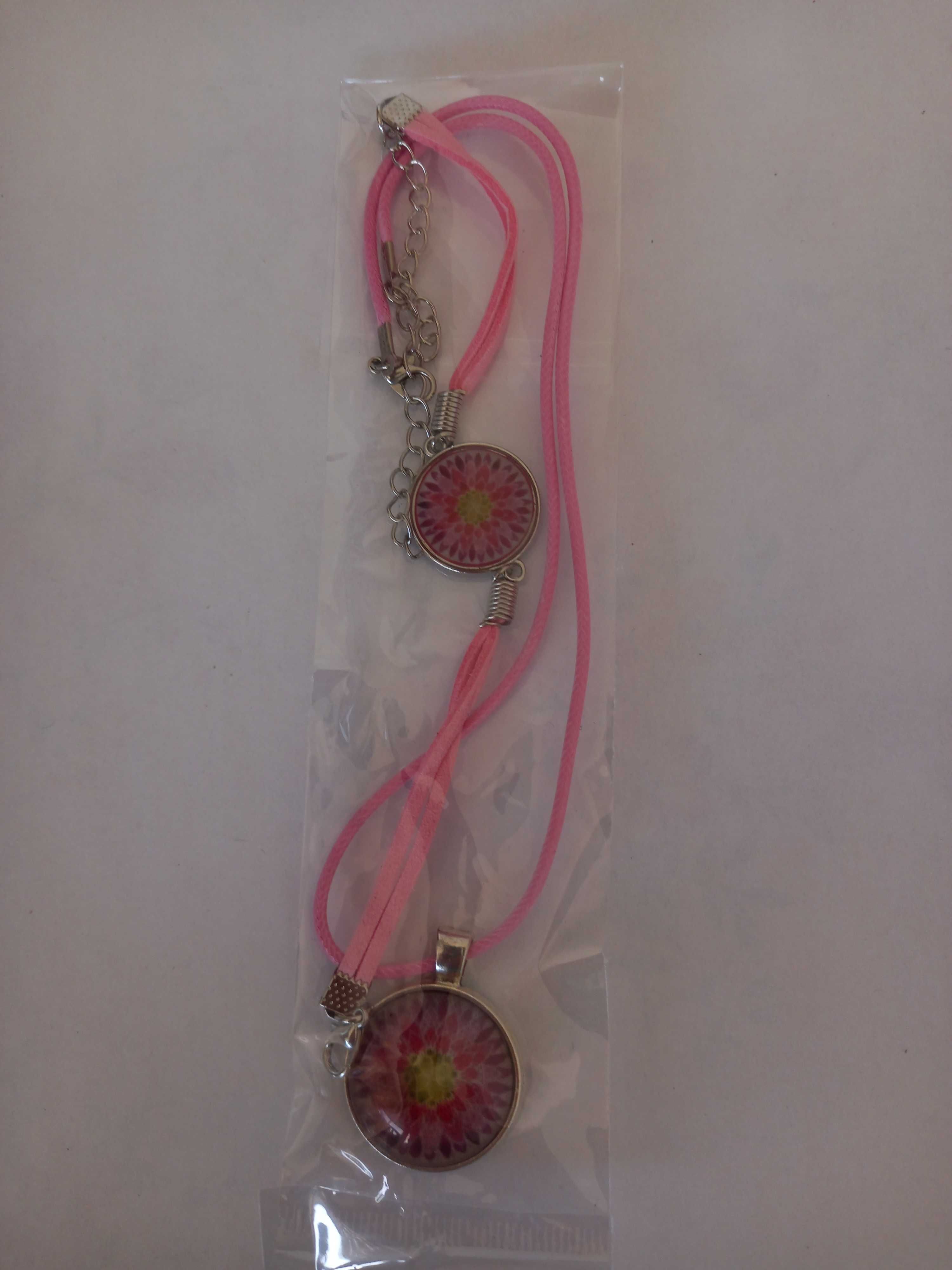 Conjunto pulseira e colar rosa com mandala rosa