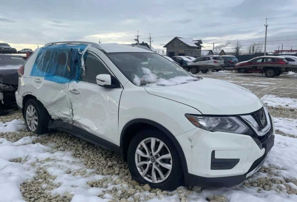 Продам 2020 Nissan Rogue  65 ТИС КМ розмитнений у Львові
