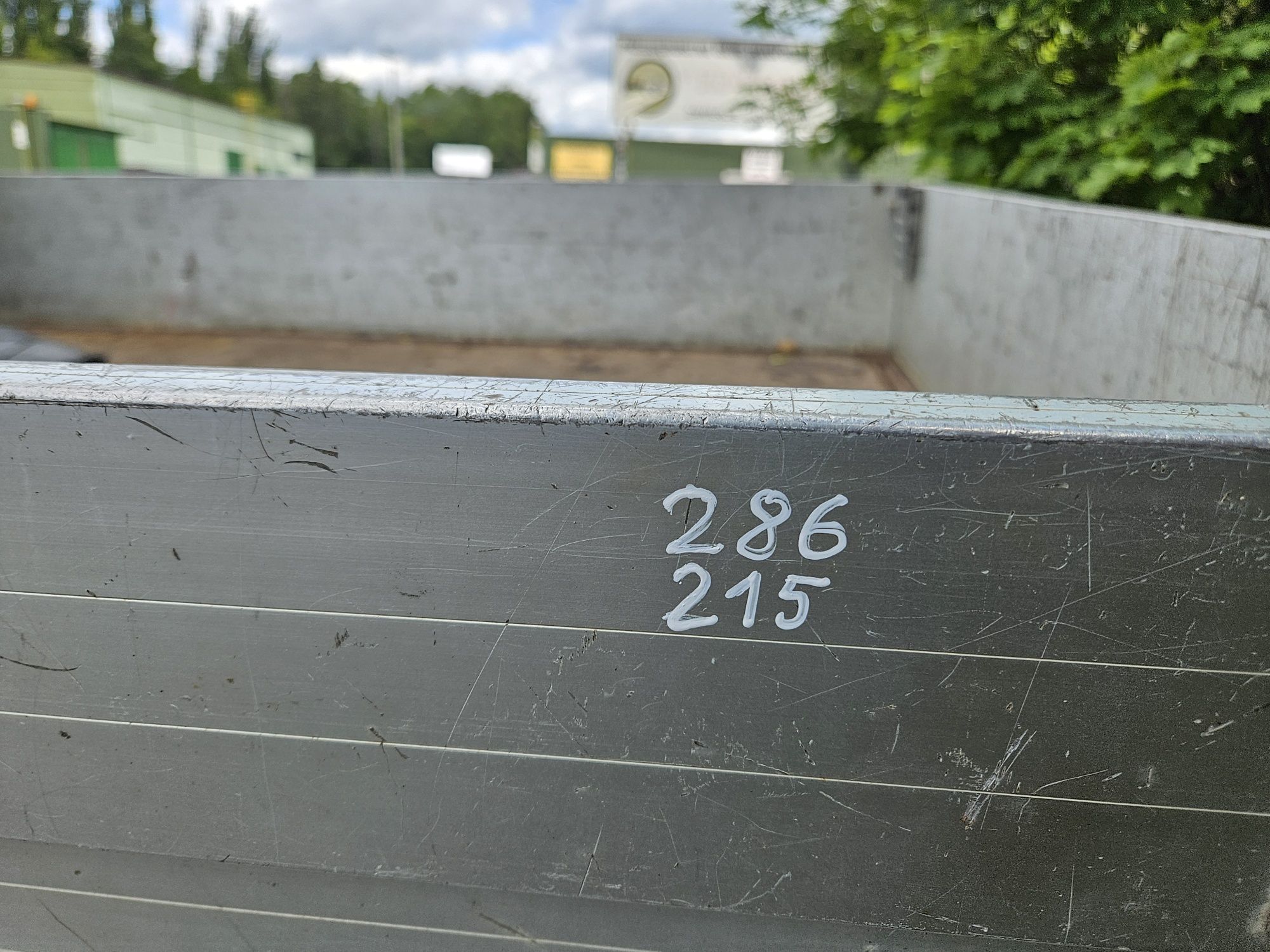 Skrzynia ładunkowa 286x215