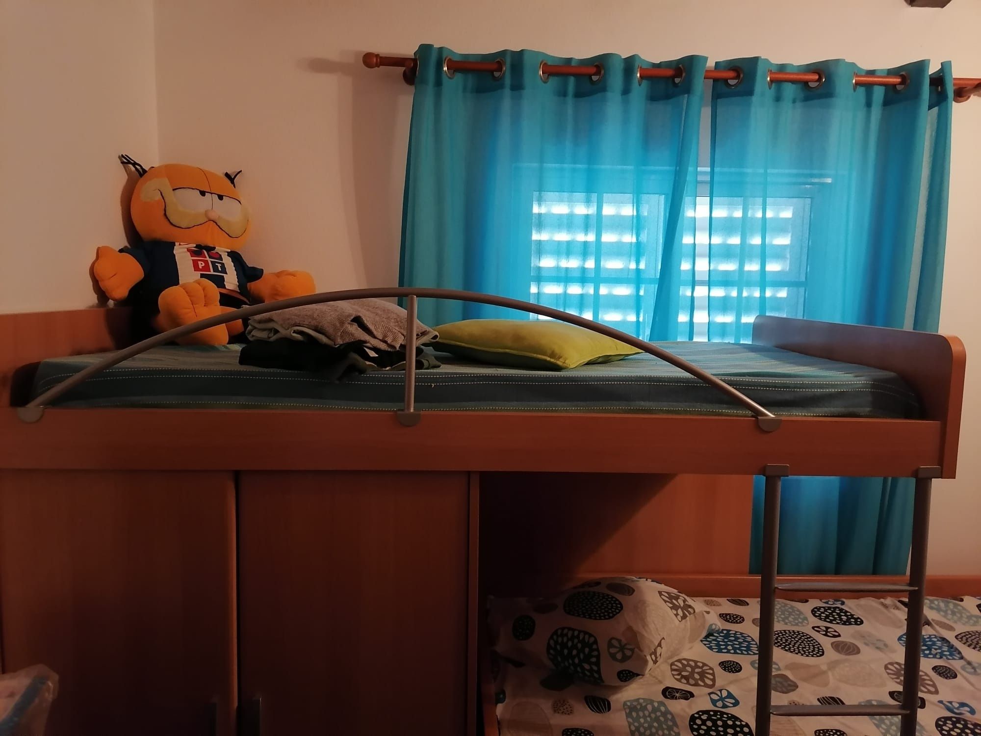 Estúdio quarto beliche+ camiseiro
