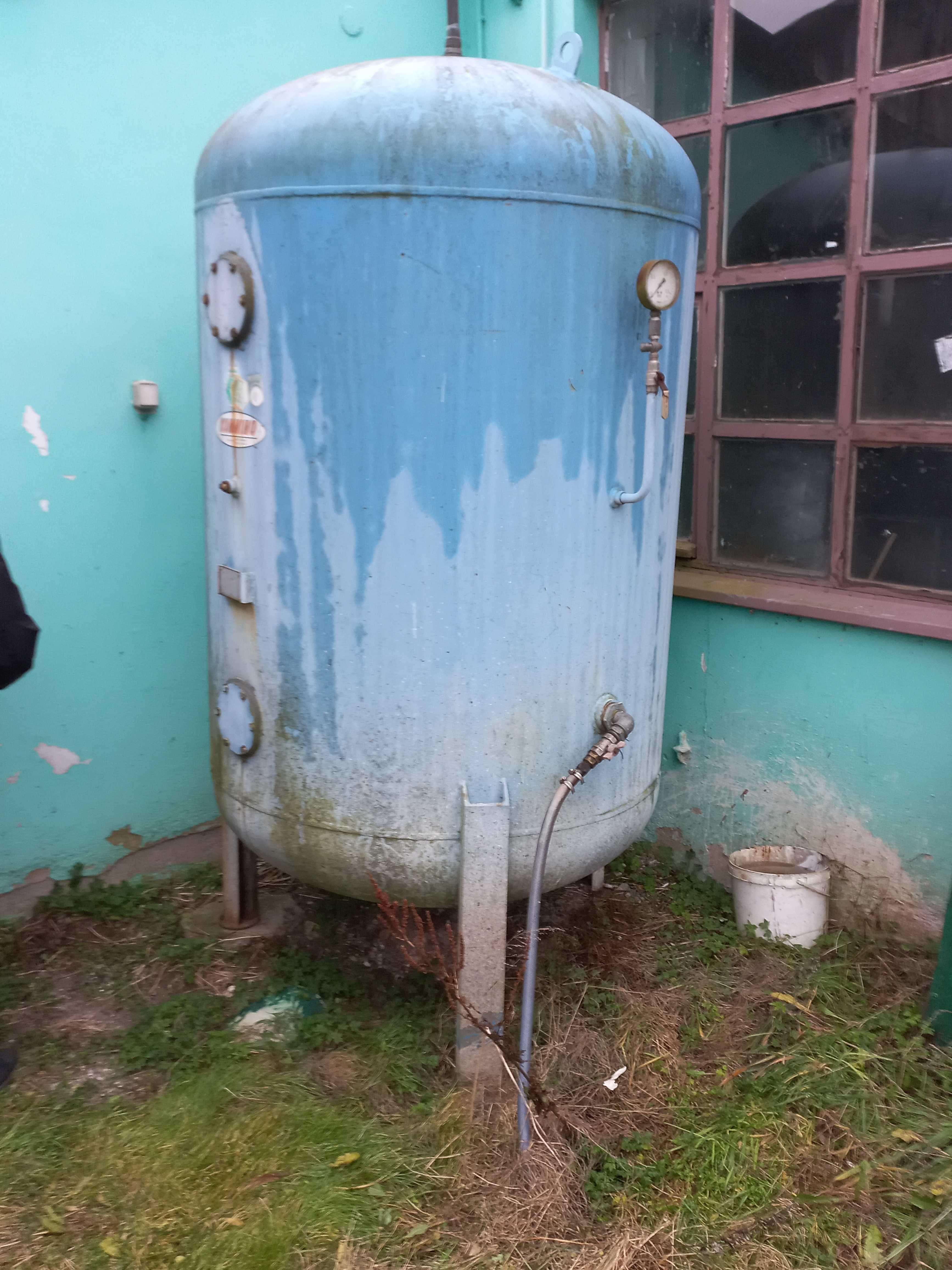 Sprężarka Kompresor śrubowy FINI 18,5kW - 2500l/min + zbiornik 2000 L