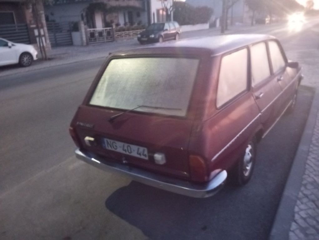 Renault 12 GTL 1983 usado a necessitar de mimos