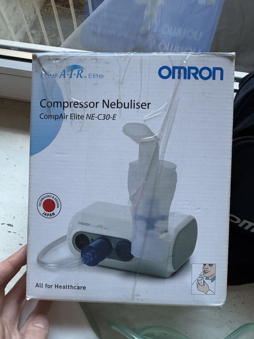 Інгалятор компресорний (небулайзер) Omron Comp Air Elite (NE-C30-E)