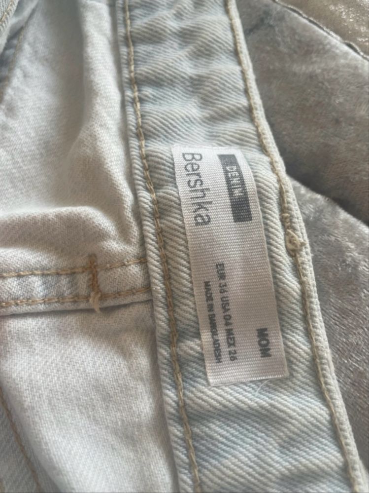 Mom jeans azul claro