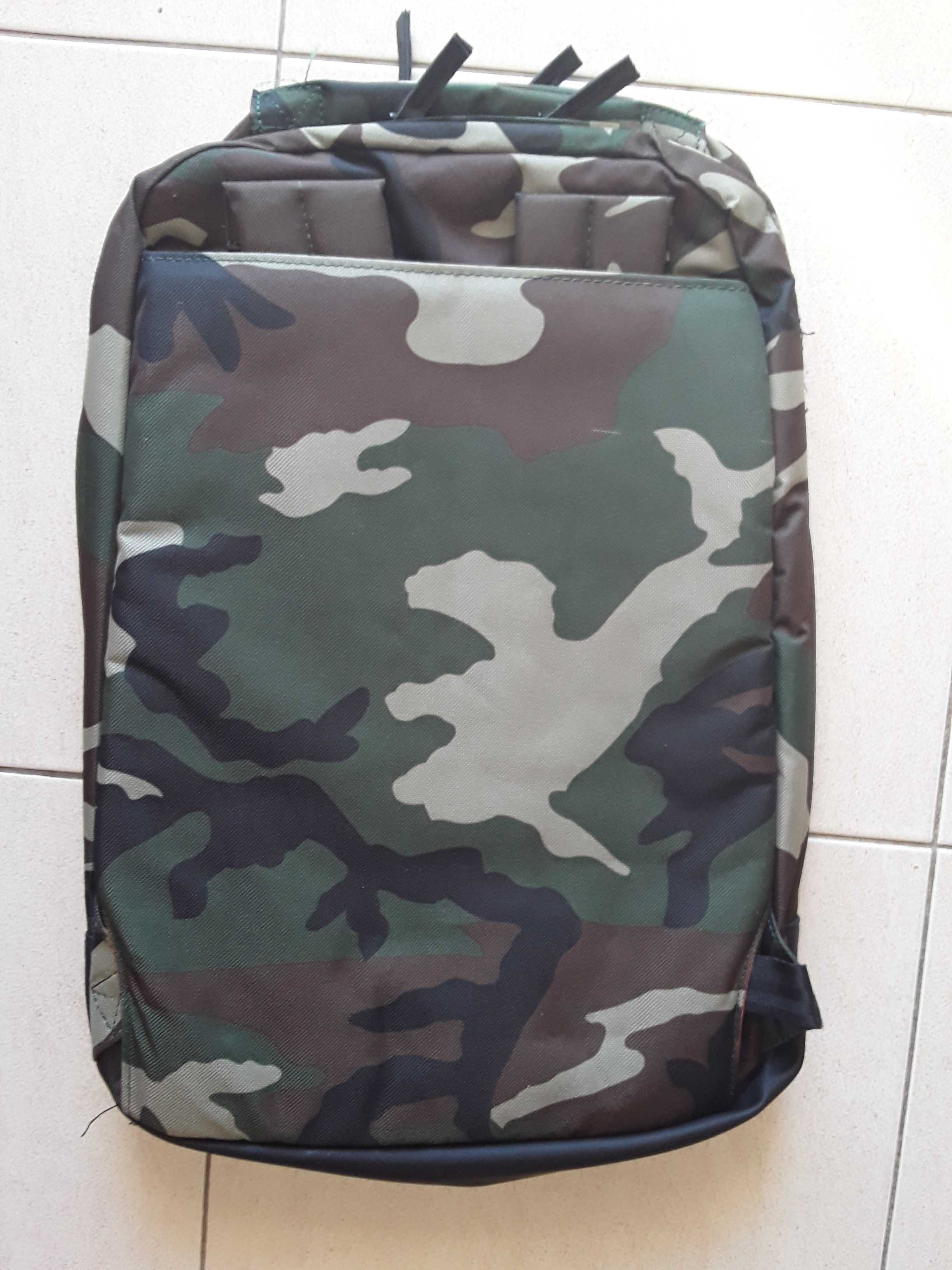 Mochila/mala Pull & Bear