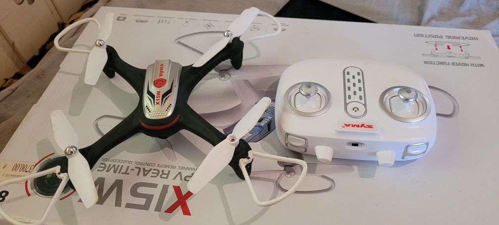 Квадрокоптер Syma x15w с камерой