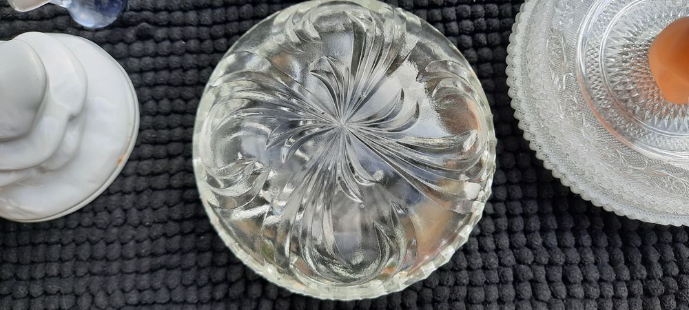 Bomboniera puzderko szkło Ząbkowice PRL