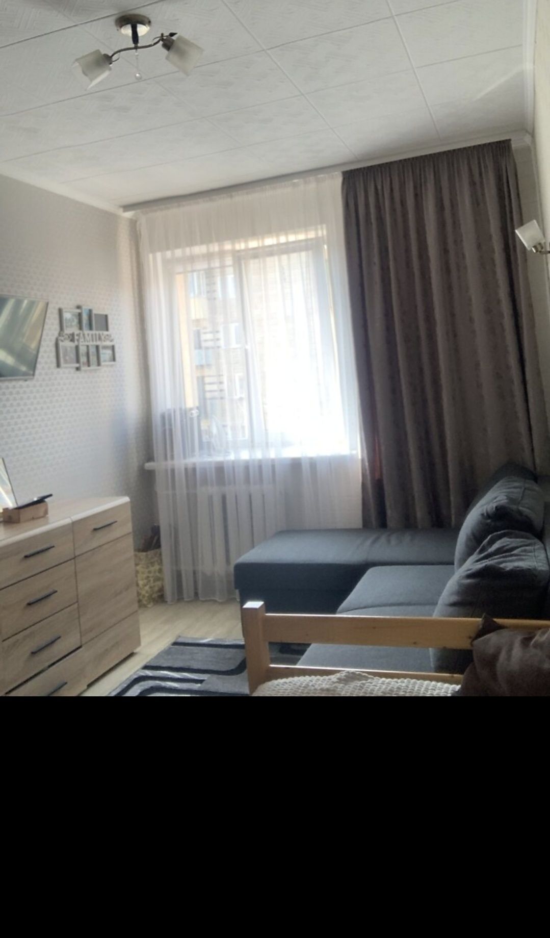 Продаються  3 кімнати   площею 52, 6 м² . Район Відінська "
