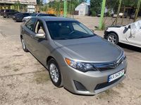 Аренда авто, аренда Toyota Camry Hybrid, газ/бензин 2014/15