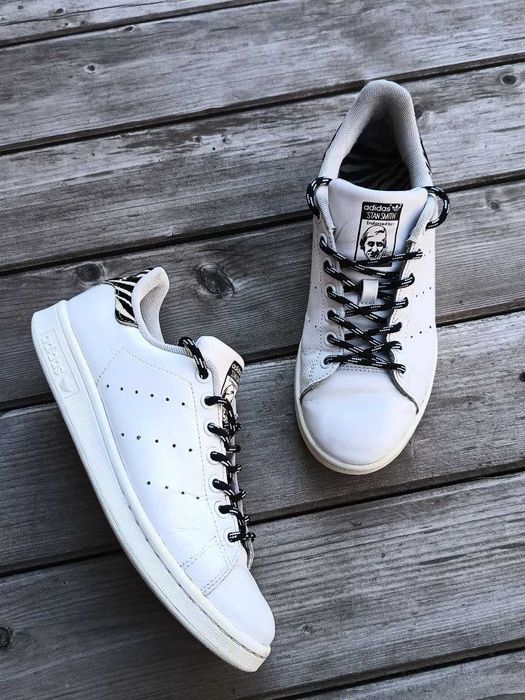КРосівки Адідас. Кросівки. КРосівки розмір 39. Adidas. Кросівки зручні