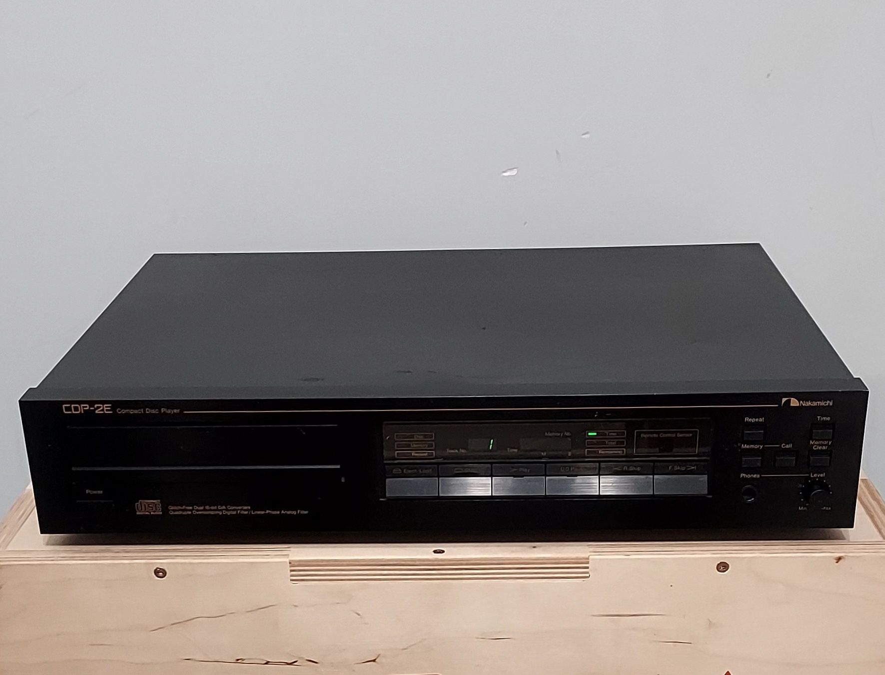 Odtwarzacz CD Nakamichi CDP-2E TDA 1541A