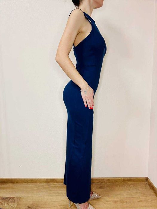 Темно-синя довга сукня ідеально на корпоратив S або невелика М