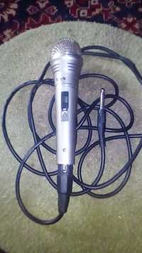 Микрофон Vitek для караоке