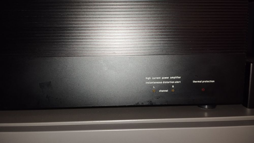 Vendo amplificador de potência ADCOM GFA 555 ll