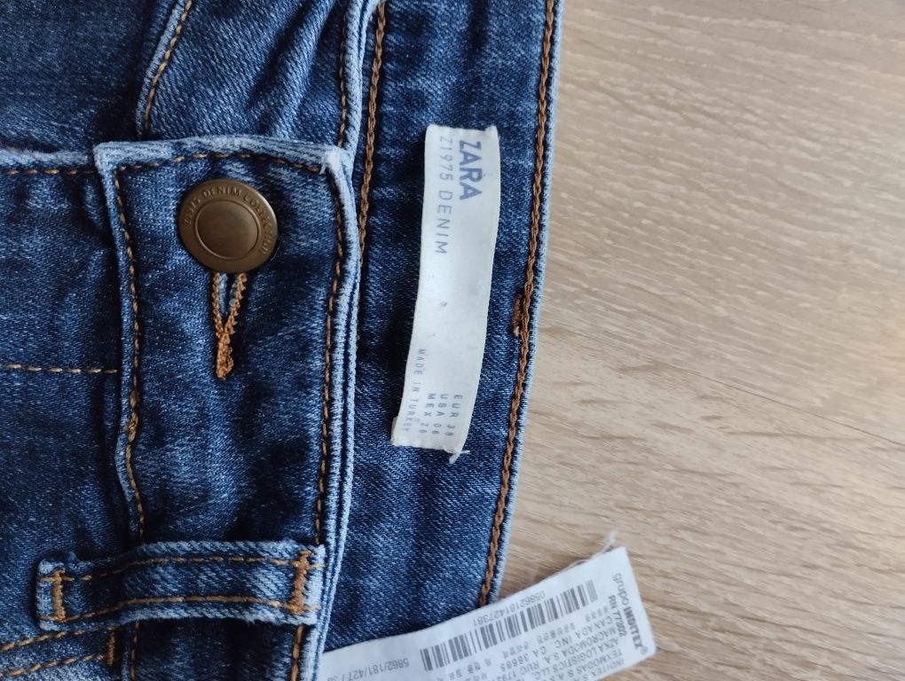 Sprzedam spodnie Zara jeans 38