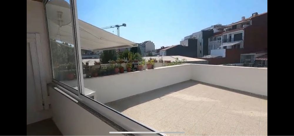 Apartamento T2 para Arrendamento – Centro da Cidade