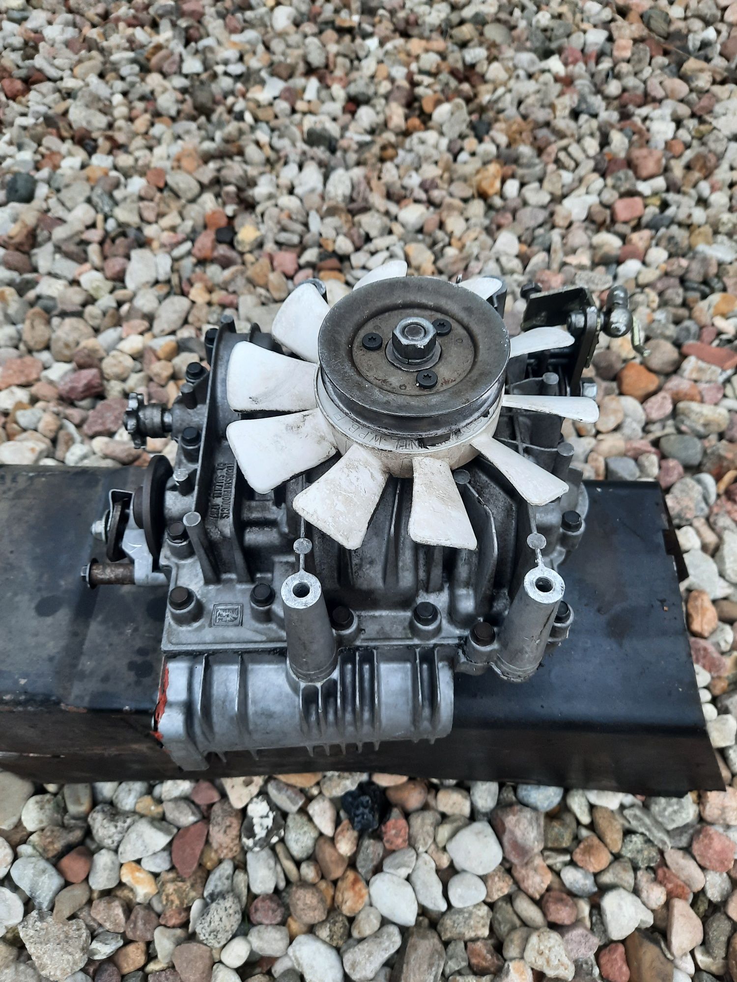 Skrzynia hydrostatyczna do traktorka