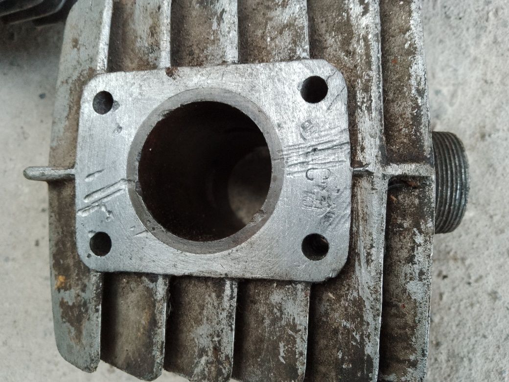 Cylinder Romet trzybiegowy 019 silnik ogar motorynka