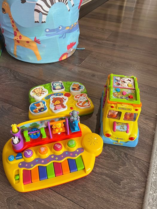 Музыкальные игрушки для ребенка 1+