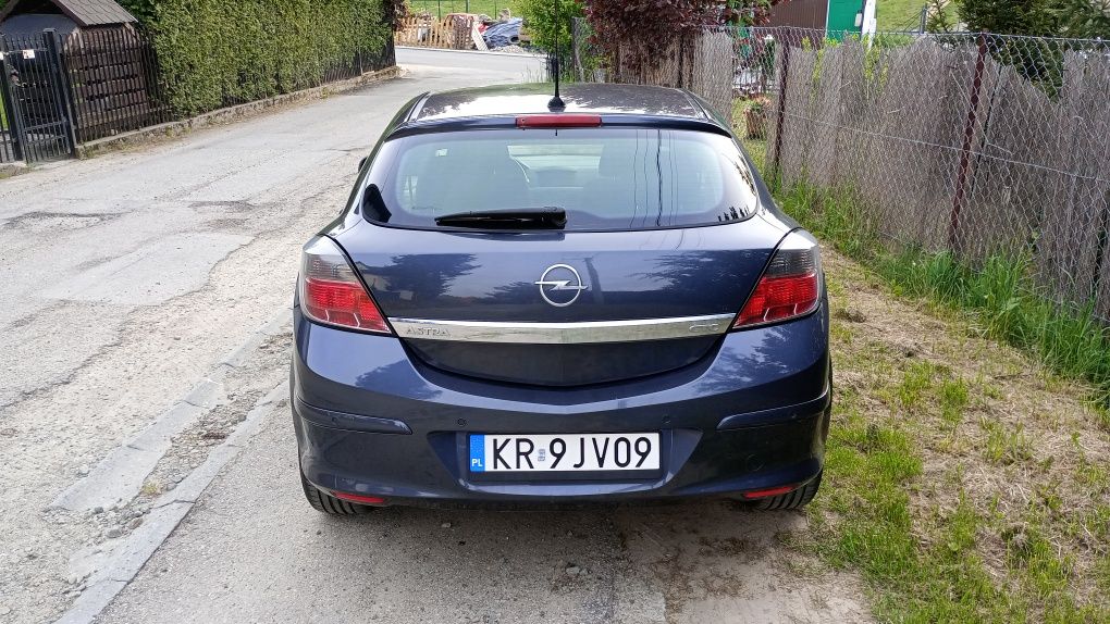 Opel Astra H GTC 1.6 benzyna 105km