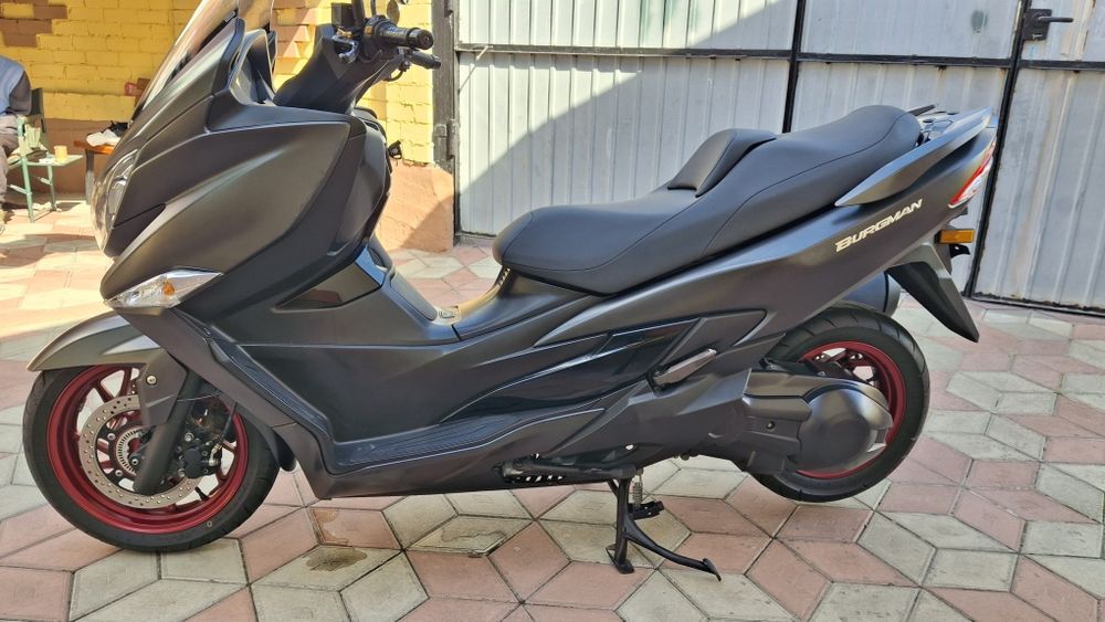 Suzuki Burgman 400 2018