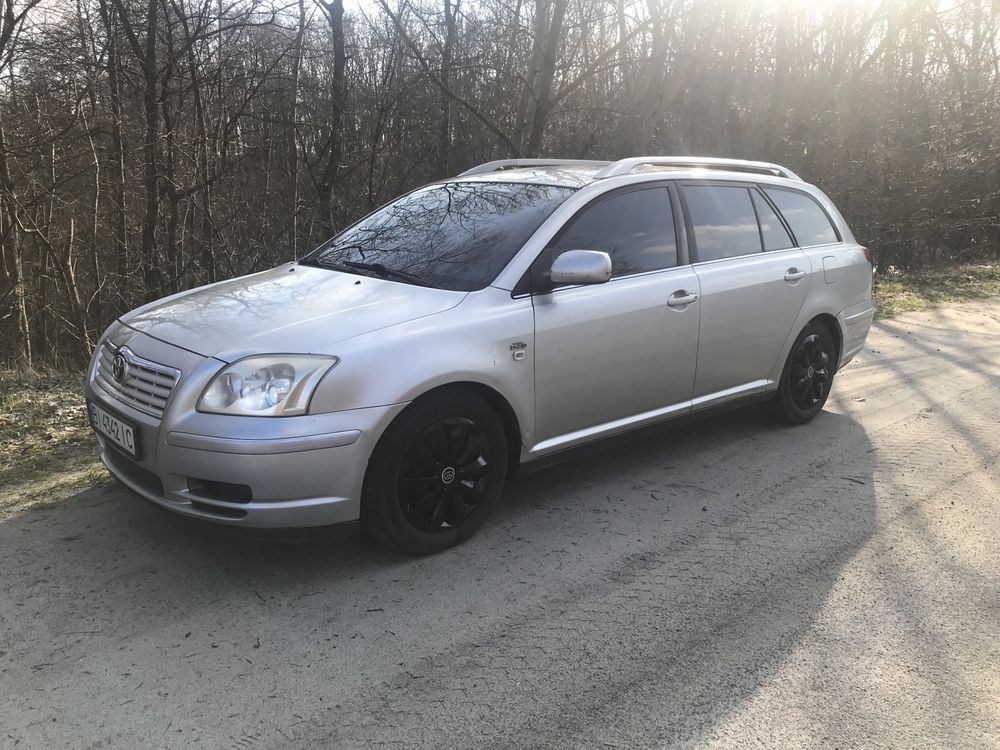 Продам Toyota avensis