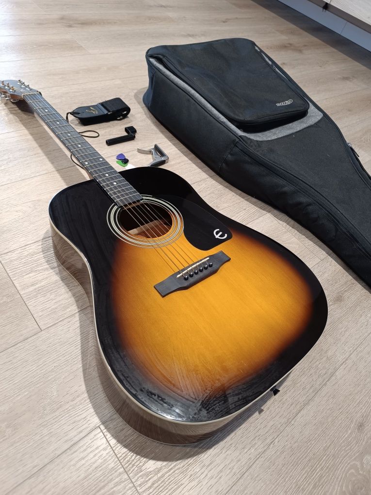 Epiphone DR-100 VS gitara