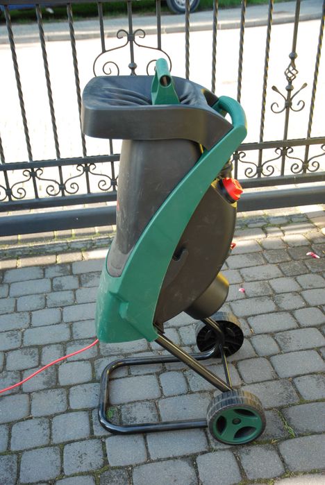 Elektryczny Rozdrabniacz do gałęzi 2200 W