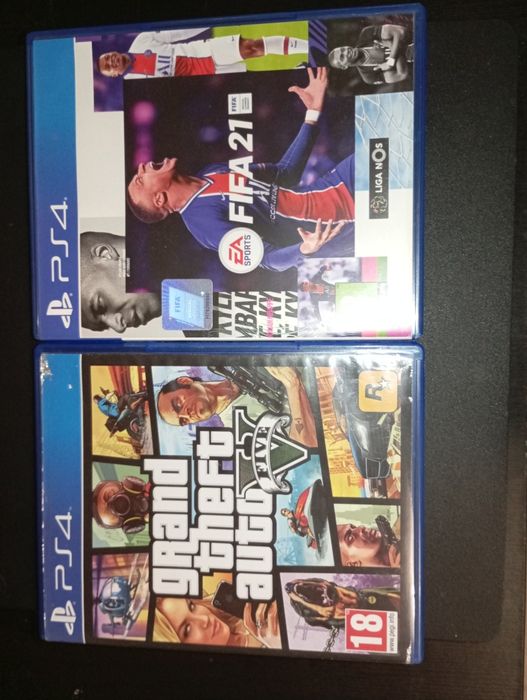 PlayStation 4 em bom estado