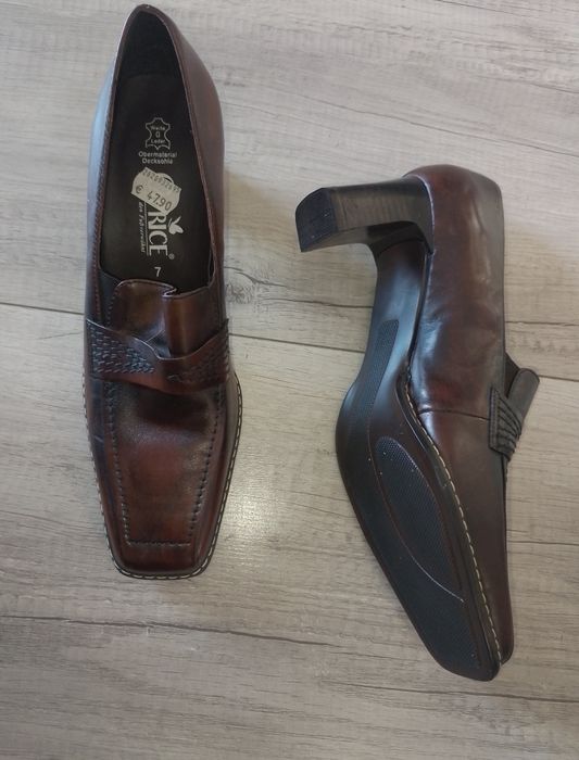 Nowe buty czółenka renomowanej firmy Caprice. Damskie . Nowe z metką.