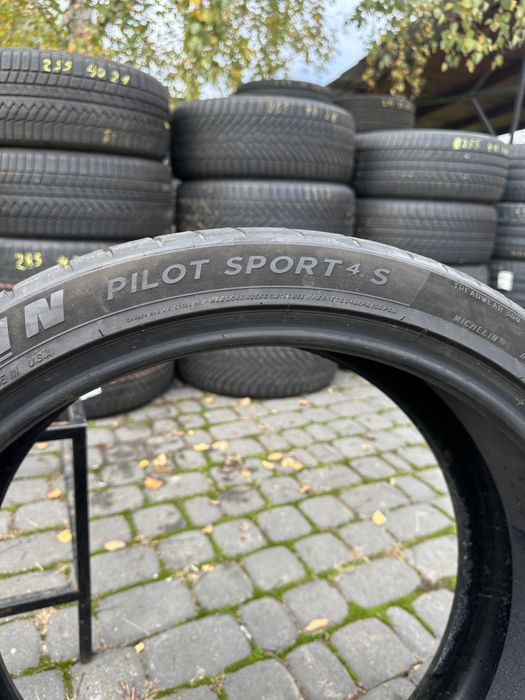 265/35/21+305/30/21 michelin