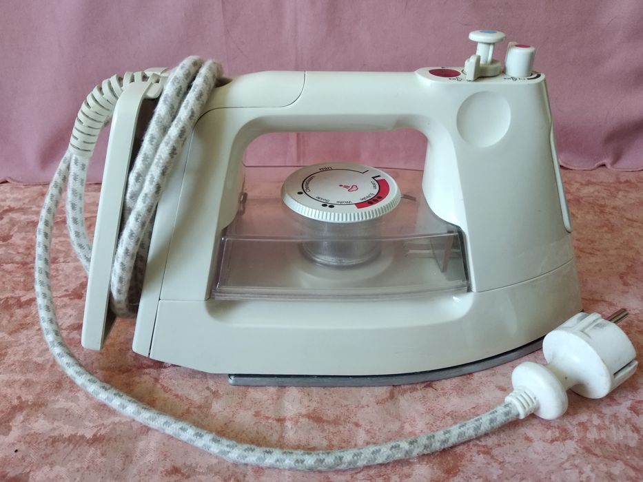 Утюг Rowenta, рабочий