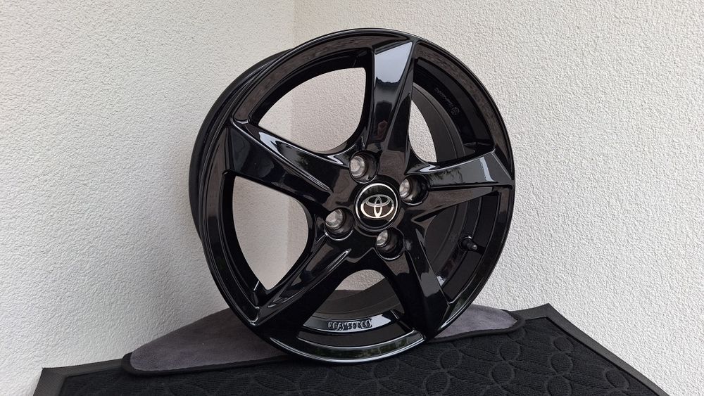 Nowe Alufelgi 4x100 R15 Toyota Yaris Suzuki Swift Kia Rio Stonic