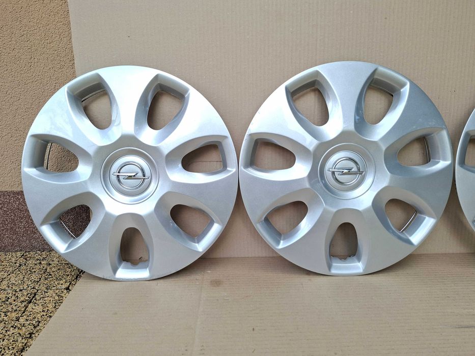 opel corsa d  kołpaki 15''