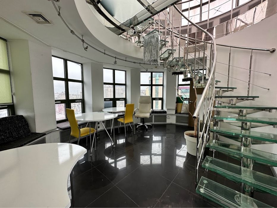 Оренда унікального видового офісу в БЦ Арена (90 кв.м.)