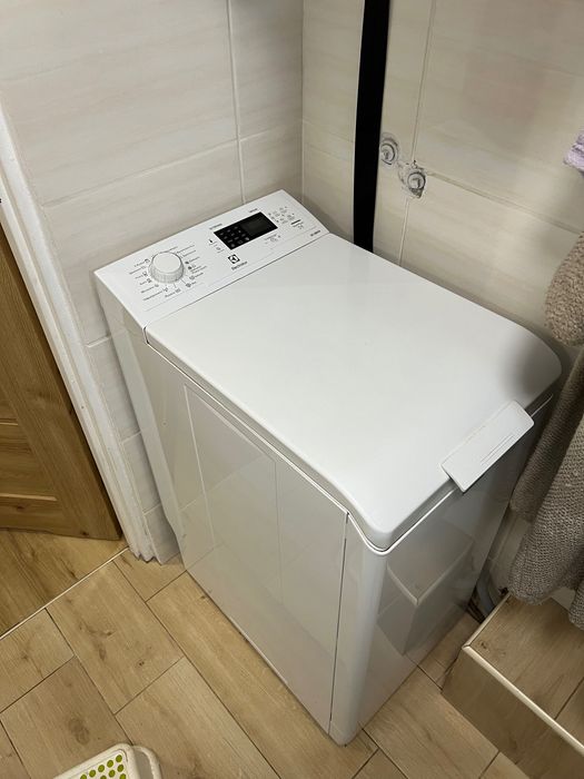 Pralka z wsadem od góry Electrolux 6kg