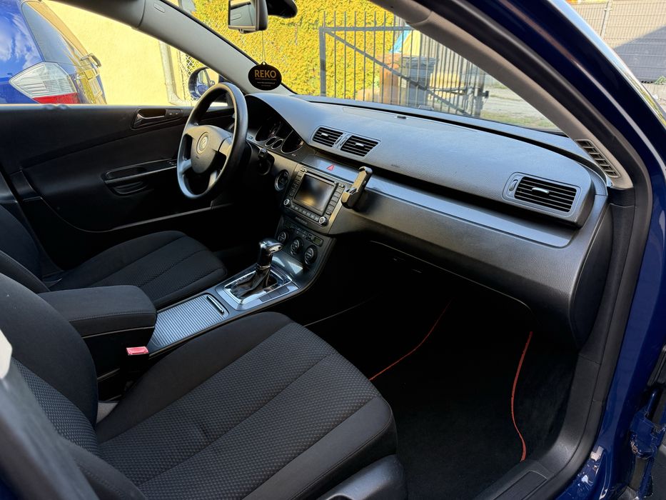 Volkswagen Passat B6 2.0 TDI Automat Model:2006 Navi Klimatronik !!!