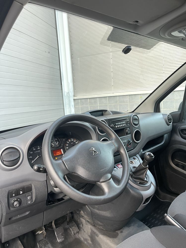 Peugeot Partner 1.6HDI XL 3LUGARES