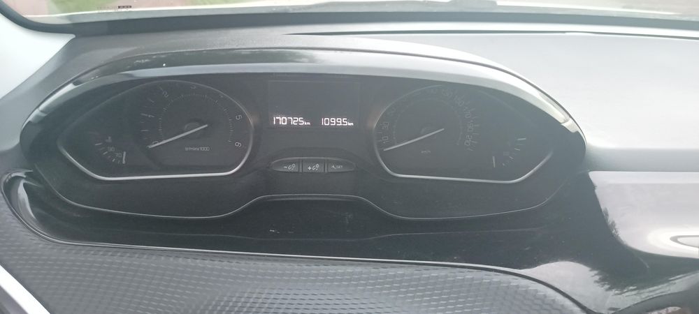 Peugeot 2008 od kobietki