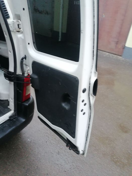 Пежо партнер. Вантажне.