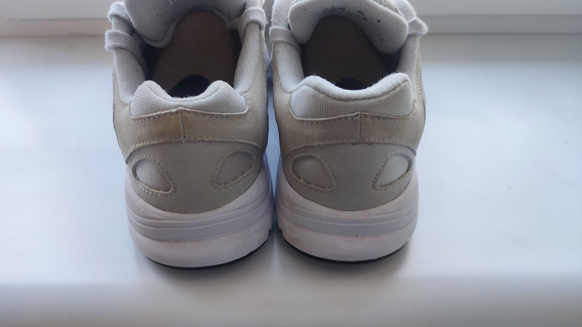Adidas Yung-1, 43.5p