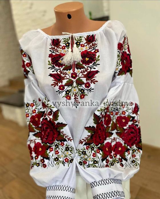 Вишита сукня,  вишиванка