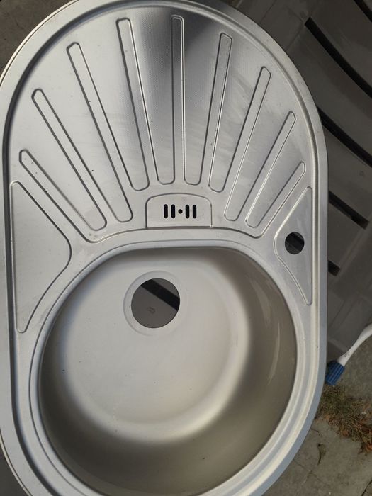 Мойки новые разные