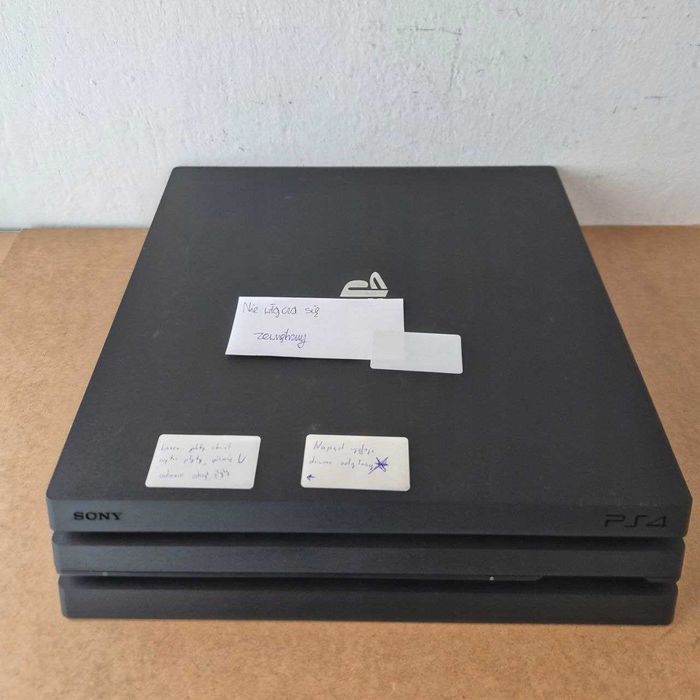 Play Station 4 PRO | Nie włącza się, uszkodzony napęd