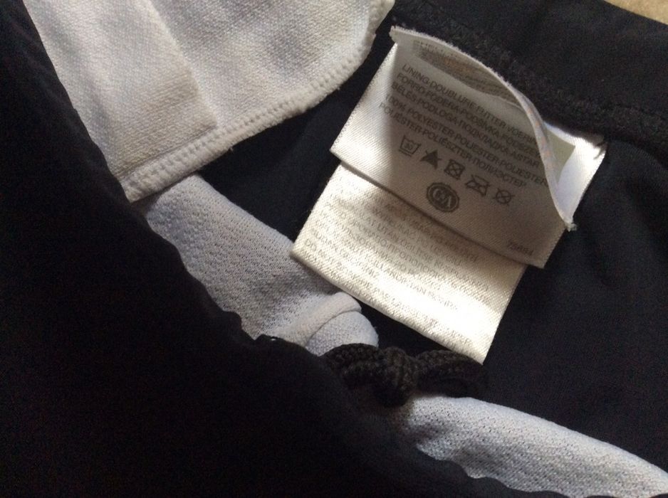Kąpielówki marki: C&A, basen, L i XXL większe