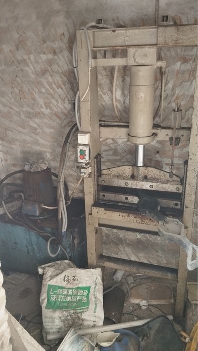 Продам гідравлічні ножиці