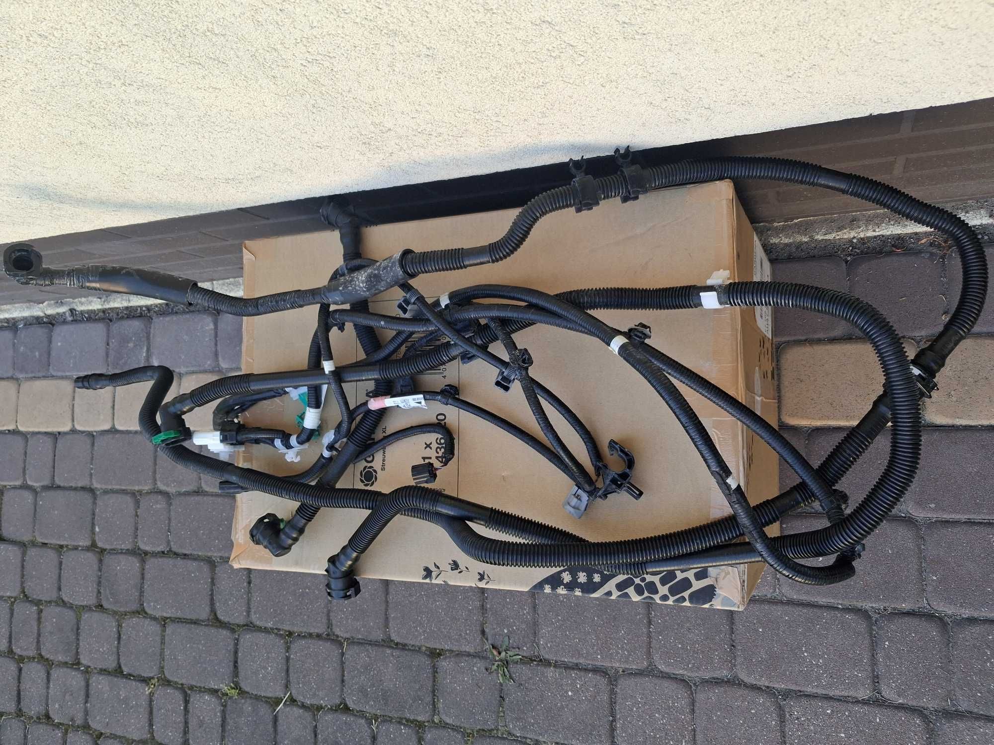 Toyota Sienna 2.5 Hybrid XL40 21- rury filtra węglowego oparów paliwa