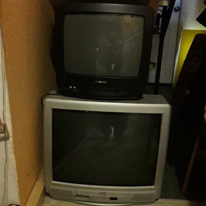 продам телевизор